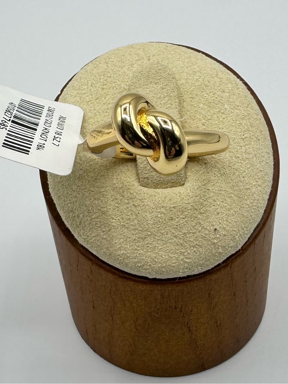 18k Love Knot Ring - Picture 6 of 9